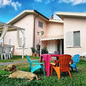 https://la-villa-sulla-spiaggia.it-tuscanyhotel.com